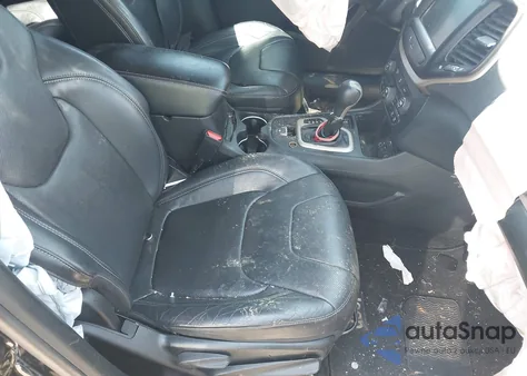 2015 Jeep Cherokee Limited z USA, uszkodzony, nr VIN 1C4PJLDB6FW505829